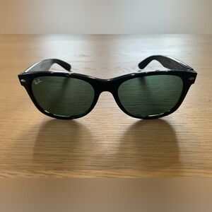 Ray-Ban Black Wayfarer Sunglasses